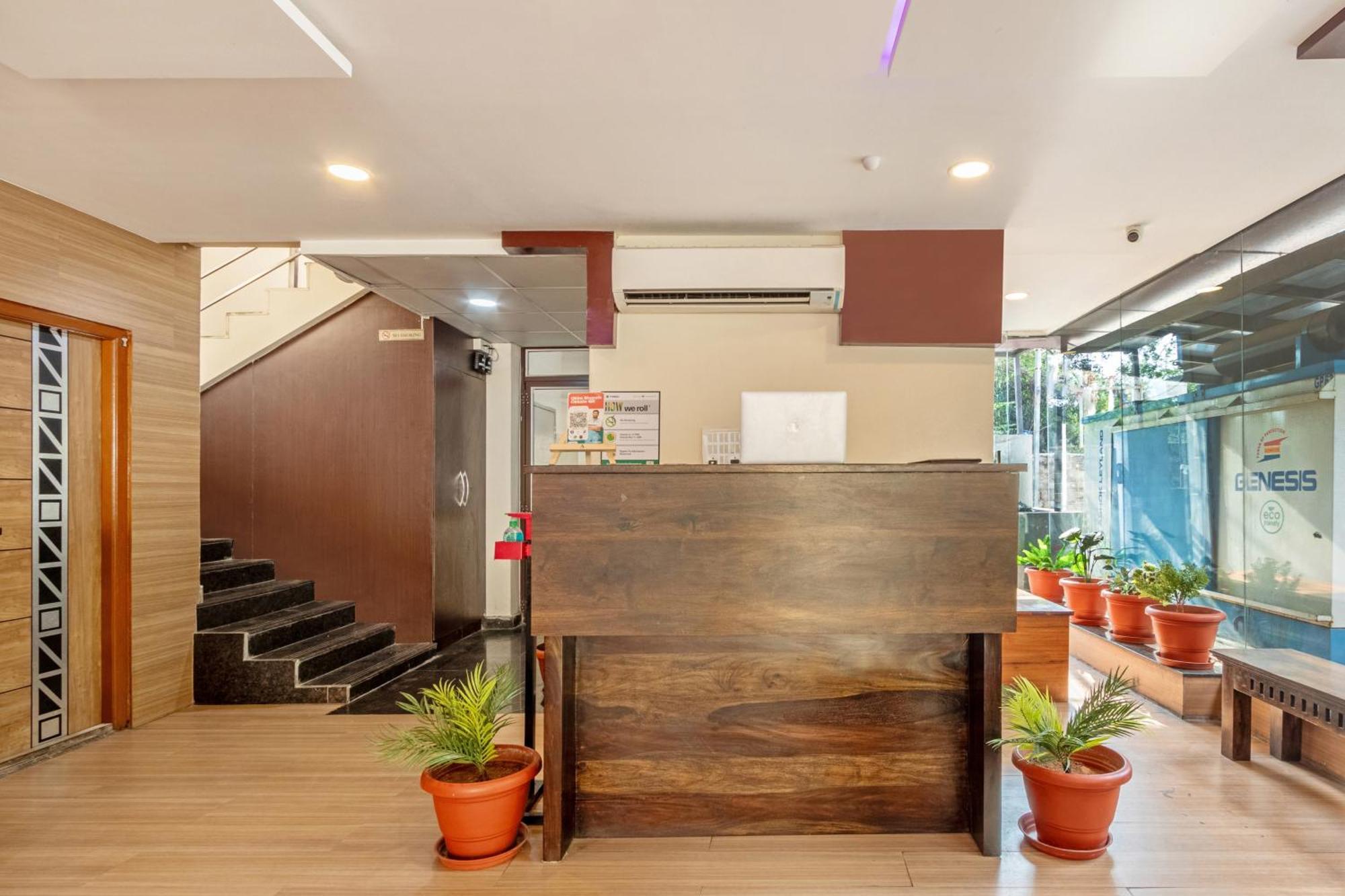 Treebo Purple Square Hotel Hyderabad Ngoại thất bức ảnh