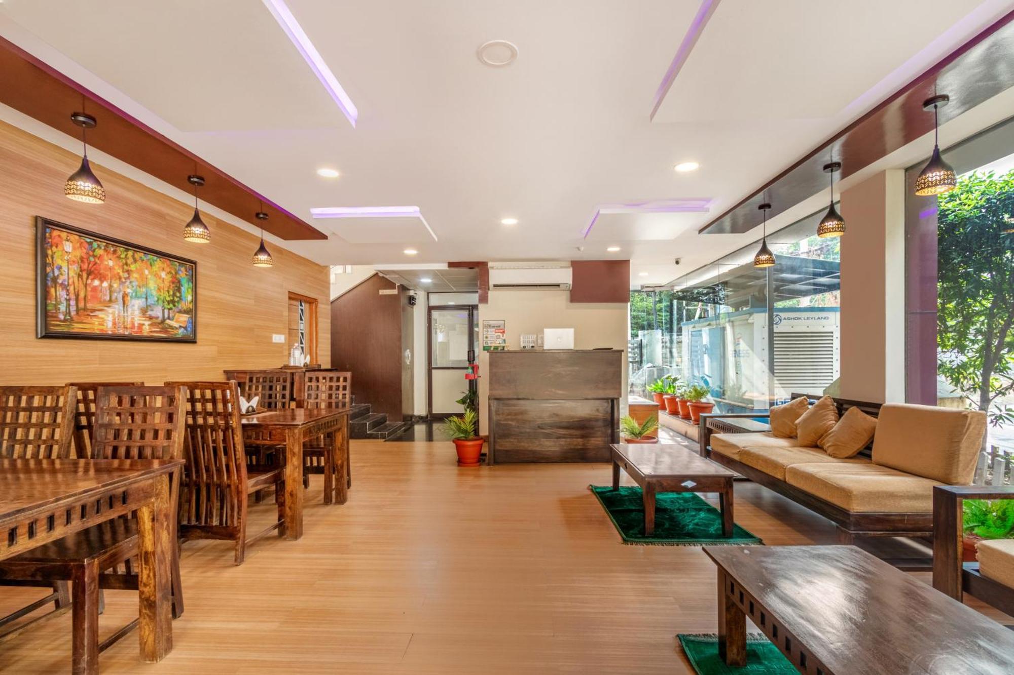 Treebo Purple Square Hotel Hyderabad Ngoại thất bức ảnh