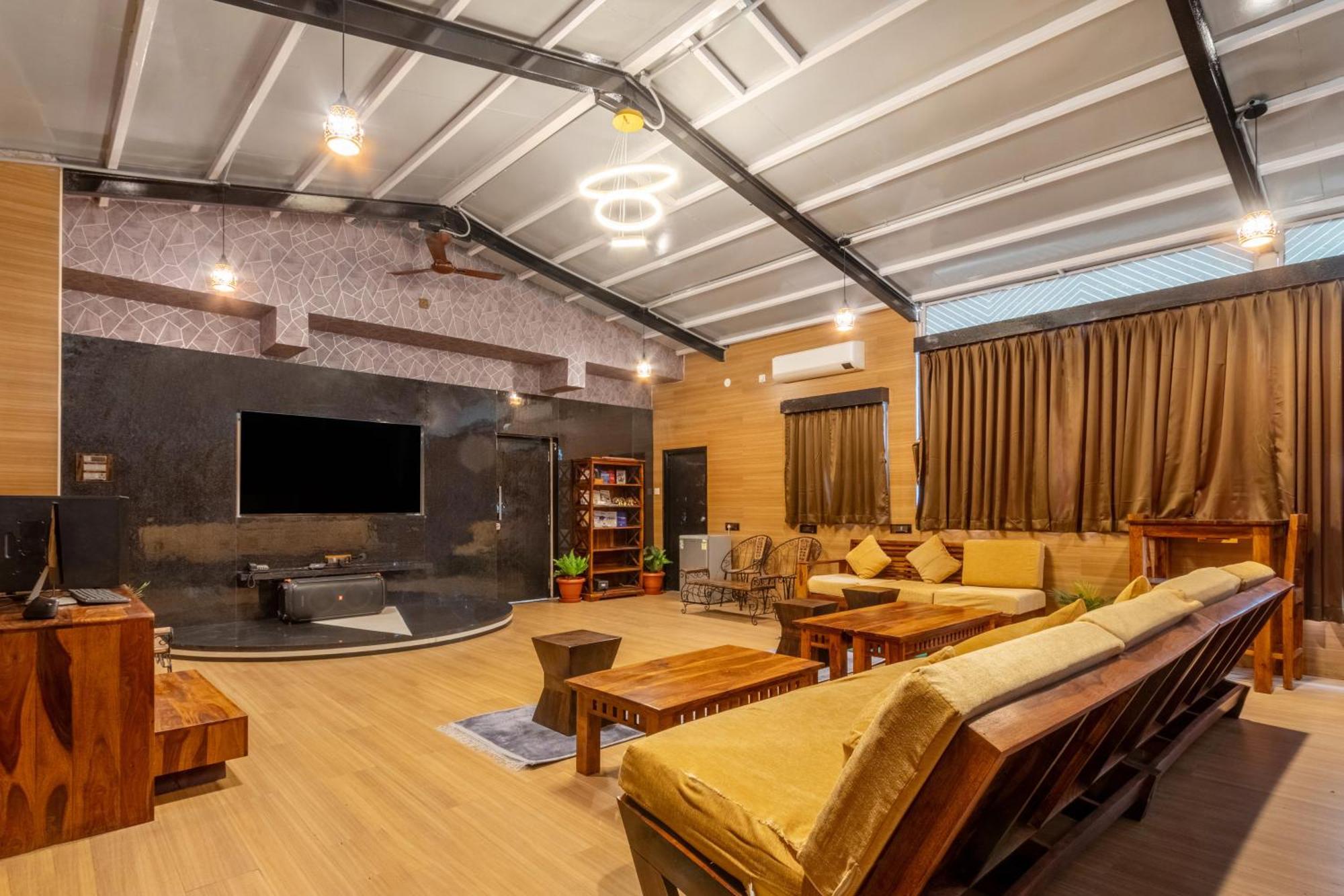 Treebo Purple Square Hotel Hyderabad Ngoại thất bức ảnh