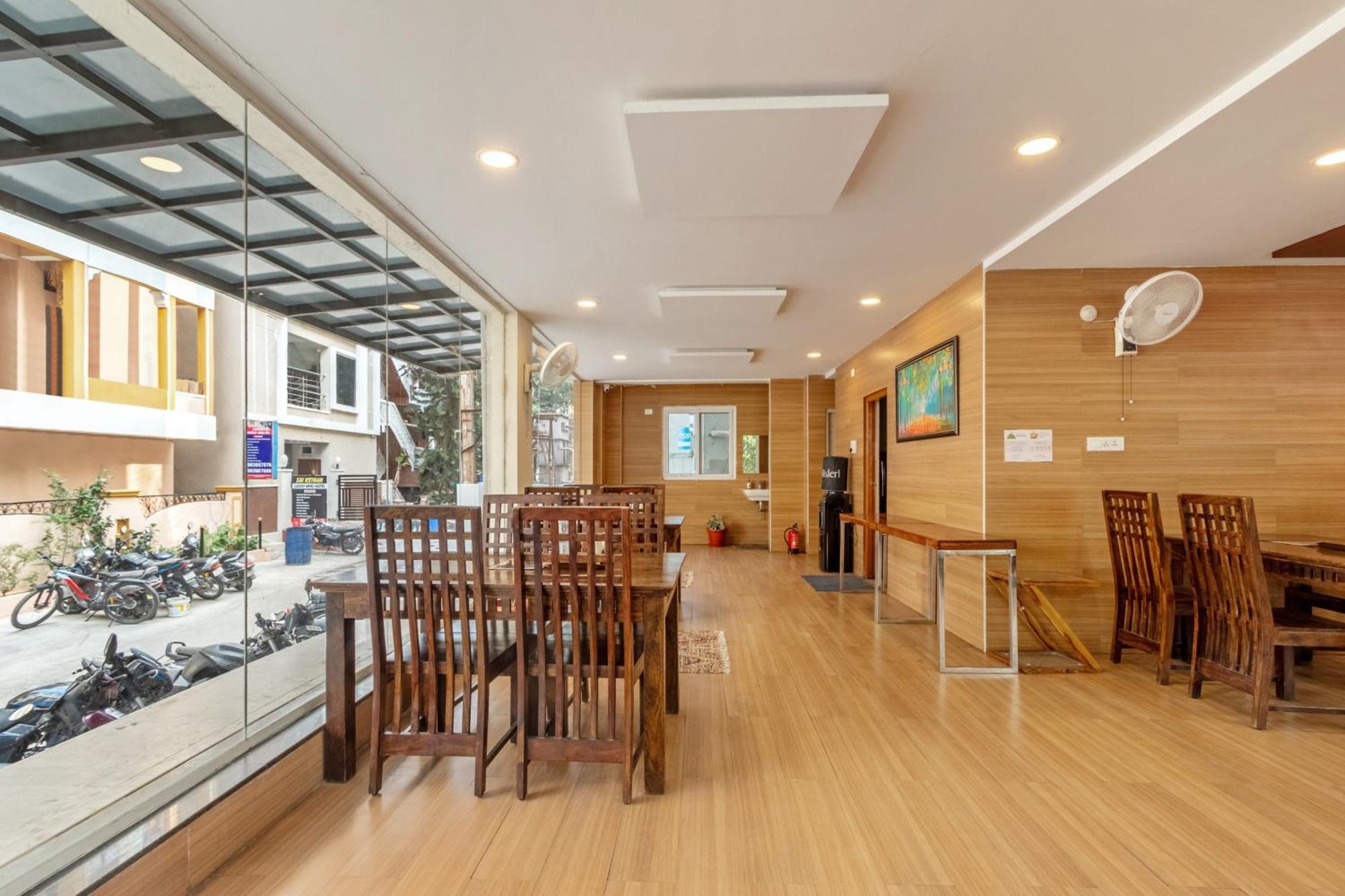 Treebo Purple Square Hotel Hyderabad Ngoại thất bức ảnh